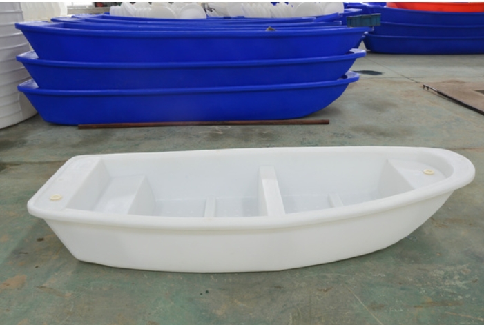 小船滾塑模具成型產品