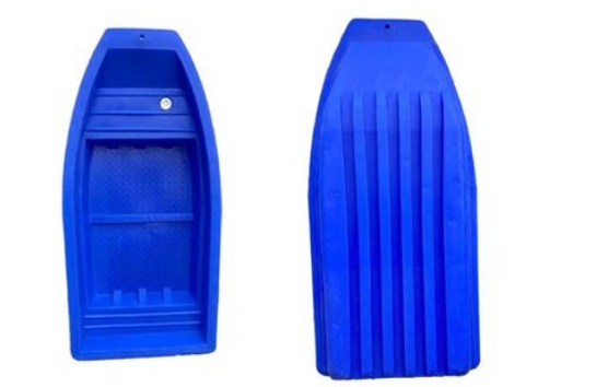 小船滾塑模具成型產品